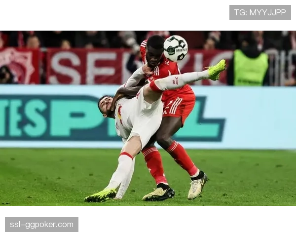 拜仁三冠王之路：德国杯半决赛与欧冠半决赛的双重考验